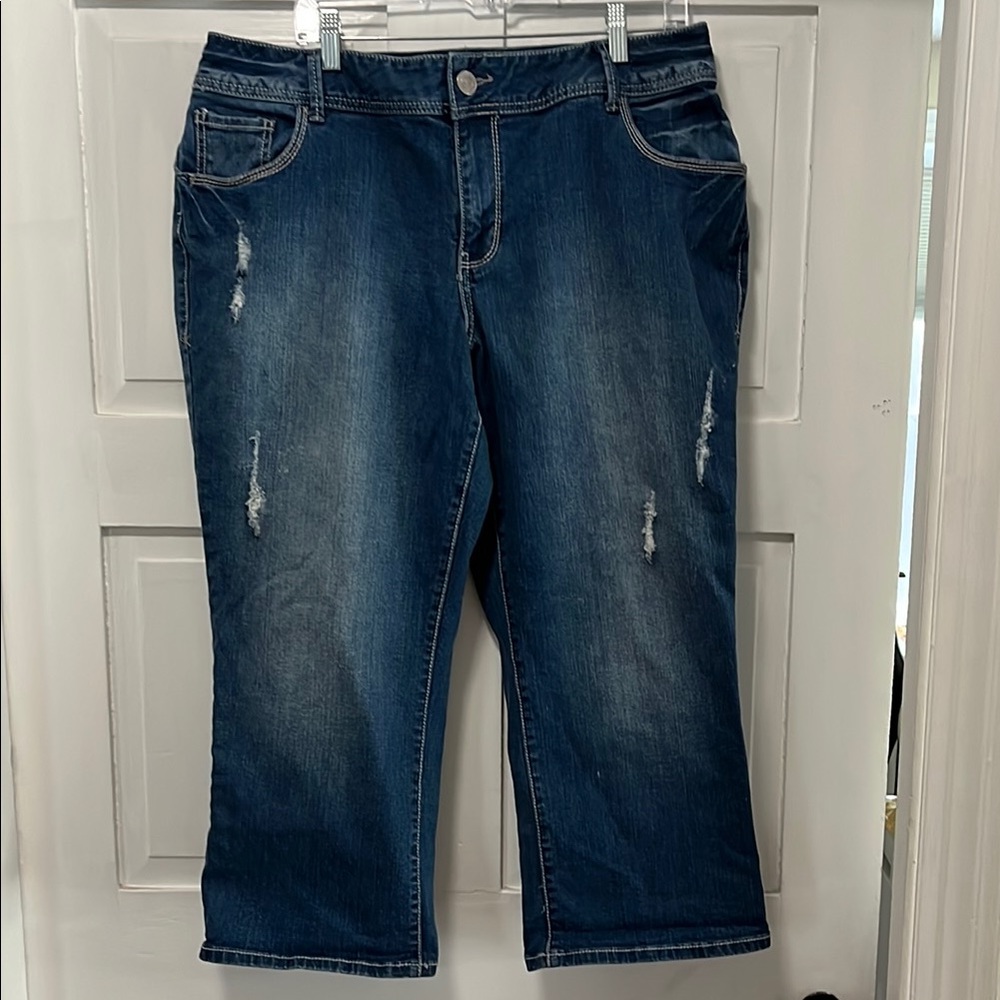 Women's Blue Distressed Capris